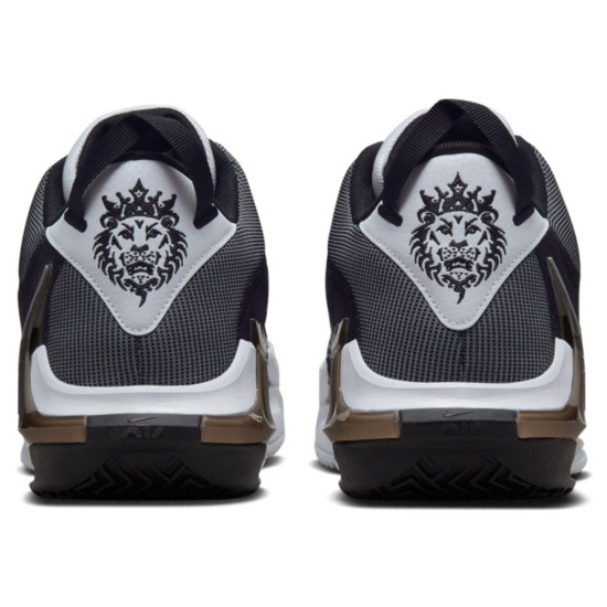 Nike LeBron Witness 7